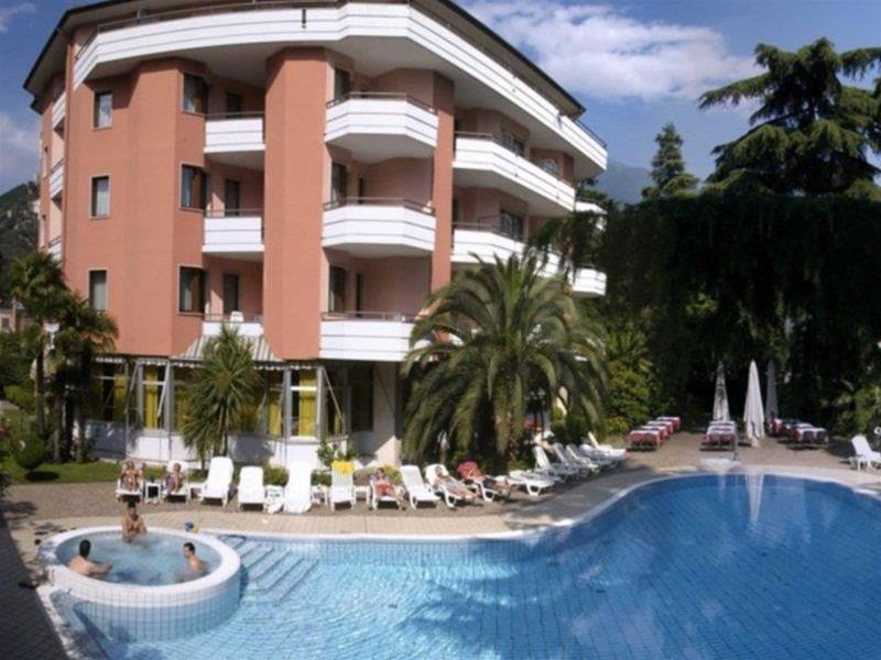 Palace Hotel Città Arco Esterno foto
