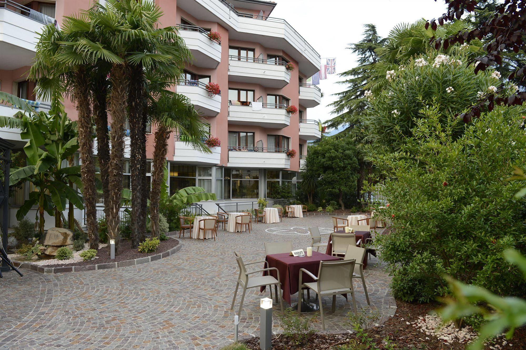 Palace Hotel Città Arco Esterno foto